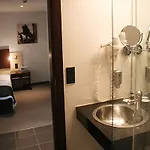 Schiller 5 Отель Мюнхен