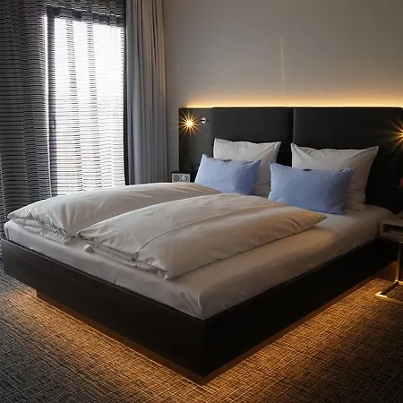 فندق Schiller5 4*